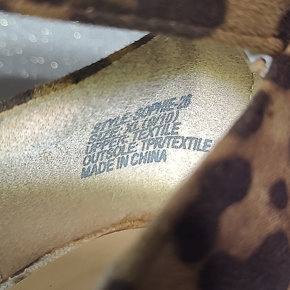 Sz 9/10 Rue21 Animal Print wedges - Picture 5 of 7